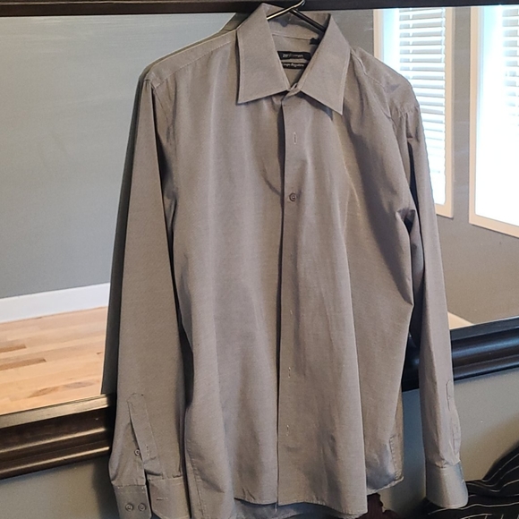 Shirts - Picture 4 of 4